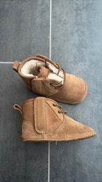 Baby ugg, Ophalen of Verzenden, Zo goed als nieuw, Schoentjes