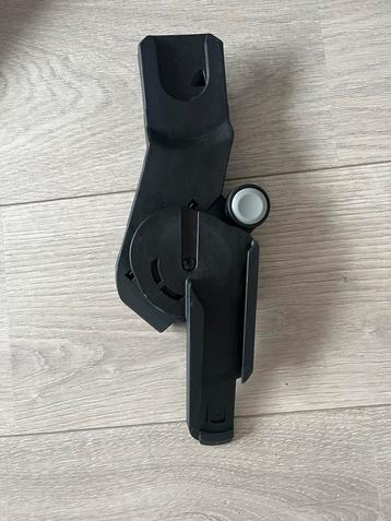 Maxi Cosi adapter beschikbaar voor biedingen