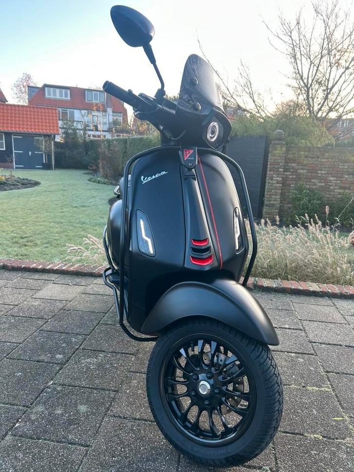 Full option vespa sprint Akra 80cc I-Get BROM 9-2019, Fietsen en Brommers, Scooters | Vespa, Zo goed als nieuw, Vespa S, Benzine