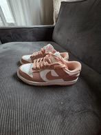 Nike dunks, maat 37,5., Kleding | Dames, Schoenen, Wit, Nike, Ophalen of Verzenden, Sneakers of Gympen