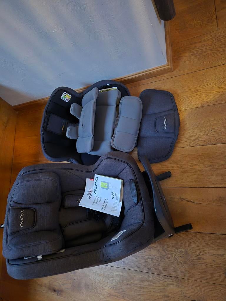 Nuna Rebl Plus Autostoel - Zo goed als nieuw!, 0 t/m 18 kg, Verstelbare rugleuning, Zo goed als nieuw, Isofix