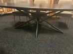 Zwarte ovale eikenhouten eettafel 240x120 cm showmodel, Ophalen, Gebruikt, 100 tot 150 cm, 200 cm of meer
