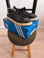 Adidas Stan Smith slangenprint, Kleding | Dames, Schoenen, Ophalen of Verzenden, Zo goed als nieuw, Sneakers of Gympen, Zwart