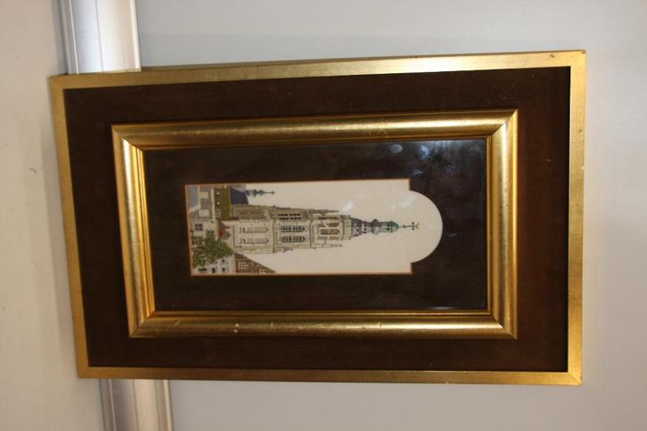 grote kerk breda fijn geborduurd in lijst 52/32 cm (286), Antiek en Kunst, Curiosa en Brocante, Ophalen of Verzenden