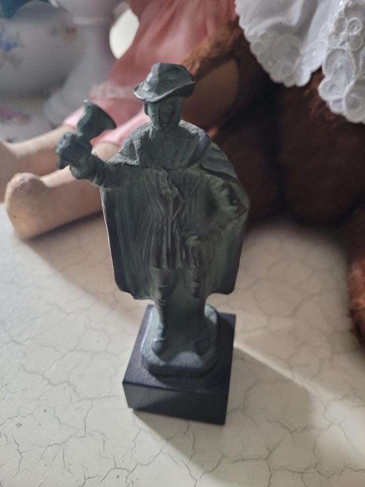 Vintage beeldje op marmeren voet foto 1 t/m 4, Verzamelen, Beelden en Beeldjes, Zo goed als nieuw, Mens, Ophalen of Verzenden