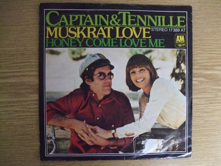 CAPTAIN & TENNILLE   MUSKRAT LOVE / HONEY COME LOVE ME, Cd's en Dvd's, Vinyl Singles, Zo goed als nieuw, Single, Pop, 7 inch, Ophalen of Verzenden