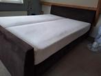 Te koop boxspring 220x180, Huis en Inrichting, Bruin, Tweepersoons, Ophalen of Verzenden, Zo goed als nieuw