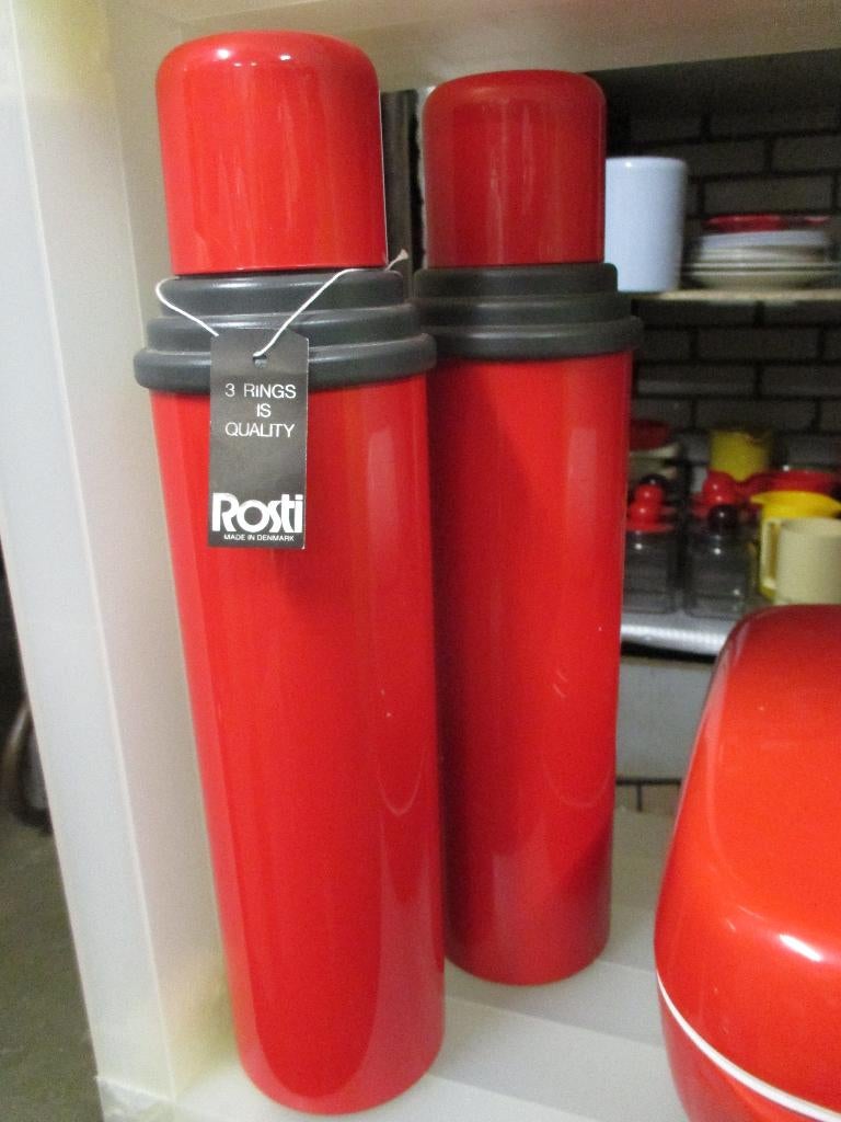 Rosti jaren 70 design thermoskan rood retro, Verzamelen, Retro, Ophalen of Verzenden, Overige typen