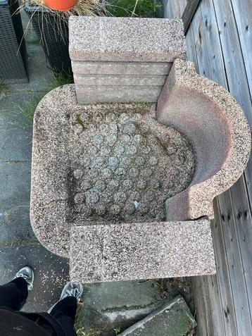Stenen Barbecue - Gratis Af te Halen beschikbaar voor biedingen
