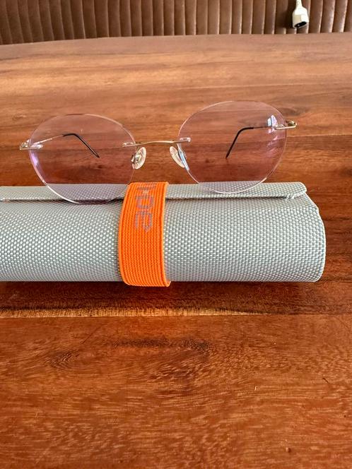 Licht titanium matgouden montuur van Charmant, Sieraden, Tassen en Uiterlijk, Zonnebrillen en Brillen | Dames, Zo goed als nieuw
