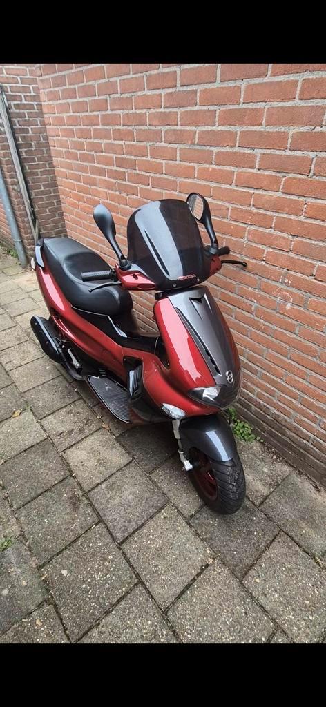 Gilera runner 70cc malossi, Fietsen en Brommers, Scooters | Piaggio, Zo goed als nieuw, Overige modellen, Ophalen