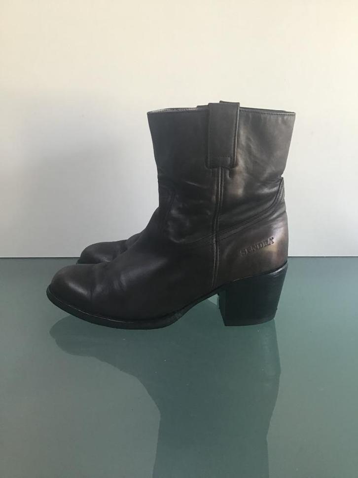 GRATIS VERZENDEN | SENDRA Boho bruine laarzen 38, Kleding | Dames, Schoenen, Zo goed als nieuw, Lage of Enkellaarzen, Bruin, Verzenden