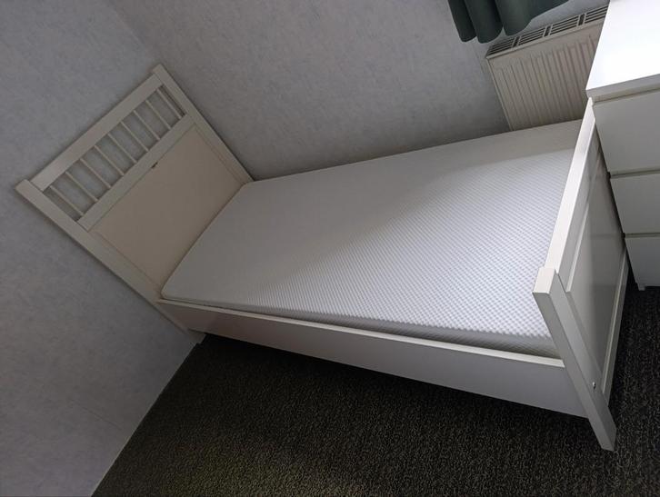Eenpersoonsbed Hemnes Ikea wit evt 2 stuks, Huis en Inrichting, Slaapkamer | Bedden, Gebruikt, Eenpersoons, 90 cm, 200 cm, Hout