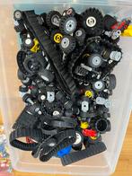 Lego kist met banden wielen City Technic Speedchampions etc, Ophalen, Zo goed als nieuw