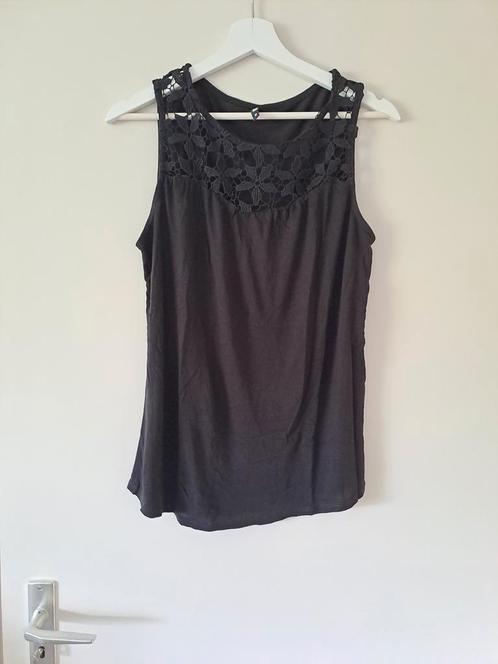 Shirt - maat M- Hema, Kleding | Dames, Tops, Zo goed als nieuw, Maat 38/40 (M), Zwart, Korte mouw, Verzenden