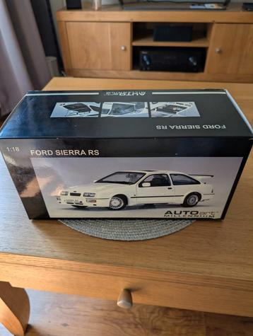 Ford Sierra RS Cosworth 1/18 Autoart beschikbaar voor biedingen