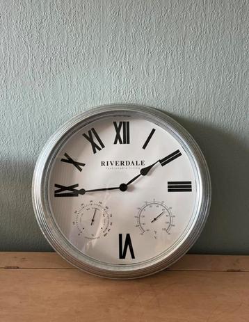 Moderne Riverdale wandklok | RVS-look | Tijd & weer beschikbaar voor biedingen