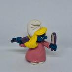 Smurfin met spiegel en kam 20182, Verzamelen, Smurfen, Ophalen of Verzenden, Gebruikt, Smurfin, Poppetje, Figuurtje of Knuffel