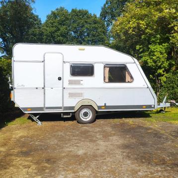 Fijne 5 pers. gezins caravan, met 3-stapelbed. beschikbaar voor biedingen