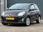Renault Twingo Collection 1.2 16V 2011 / Airco / LM velgen, Auto's, Renault, Zwart, 4 cilinders, 4 stoelen, Zwart