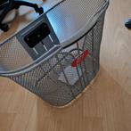 Fietsmand met cijferslot afneembaar van stuur, Ophalen