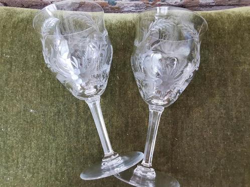 Antieke wijnglazen kristal gegraveerde namen mooi! Miekje's, Antiek en Kunst, Antiek | Glas en Kristal, Ophalen of Verzenden