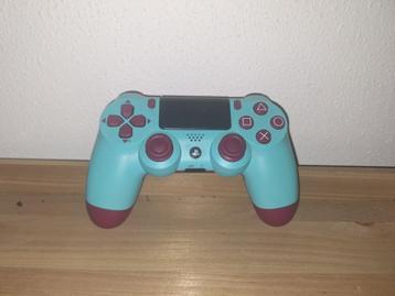 Ps4 Berry blue controller V2 origineel en in goede staat beschikbaar voor biedingen