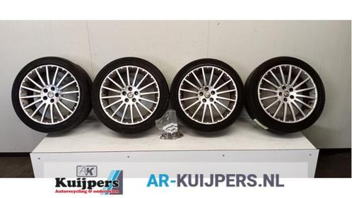 Sportvelgenset + banden van een Alfa Romeo GT, Auto-onderdelen, Banden en Velgen, Personenwagen, Gebruikt