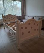 Sprookjesachtig meisjes bed, Kinderen en Baby's, Kinderkamer | Bedden, Ophalen, 85 tot 100 cm, Zo goed als nieuw, Lattenbodem