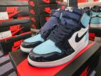 Nike air jordan 1 high OG "UNC Patent" 42.5, Blauw, Ophalen of Verzenden, Nike Air Jordan, Sneakers of Gympen