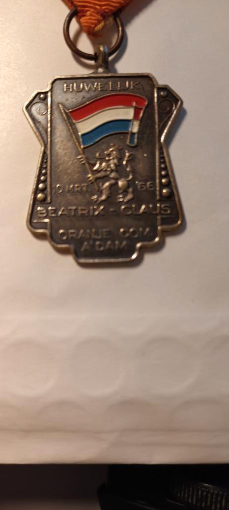 Beatrix & Claus Huwelijksmedaille 1966, Verzamelen, Geboortekaartjes en Visitekaartjes, Voor 1970, Ophalen of Verzenden