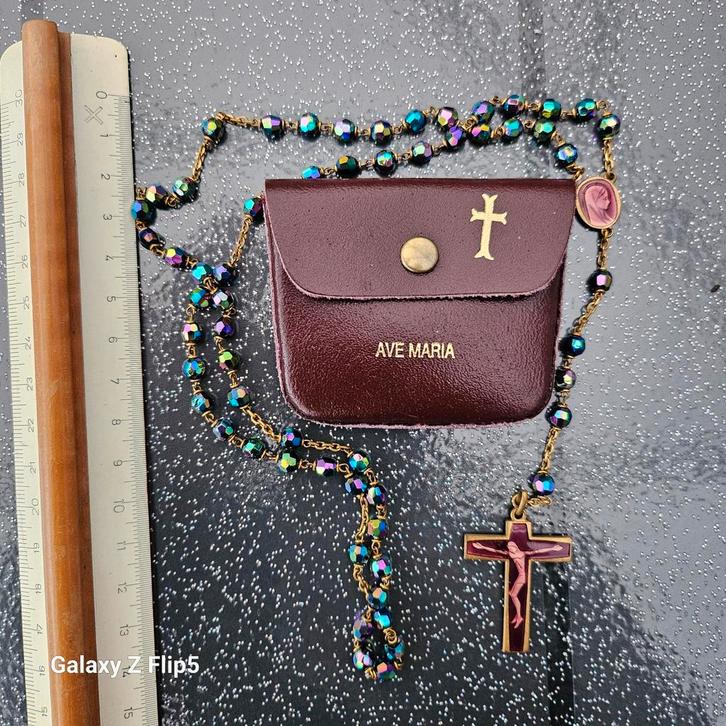 Rozenkrans met etui, Antiek en Kunst, Antiek | Religie, Ophalen of Verzenden