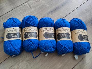 33 bolletjes Scheepjes Merino Soft - nieuw (prijs p.s.) beschikbaar voor biedingen