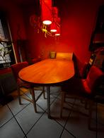 Houten eettafel met 4 stoelen en lamp, Huis en Inrichting, Ophalen
