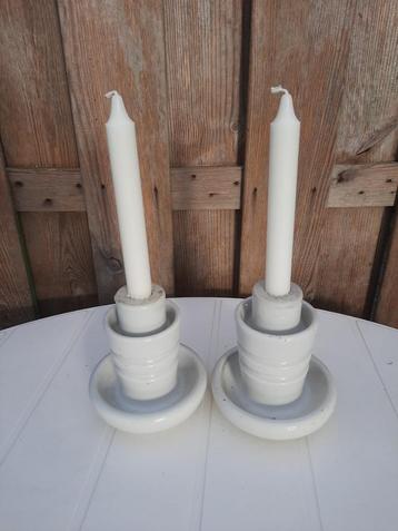 Porseleinen Isolator en Porseleinen Fitting (Tafellamp) beschikbaar voor biedingen