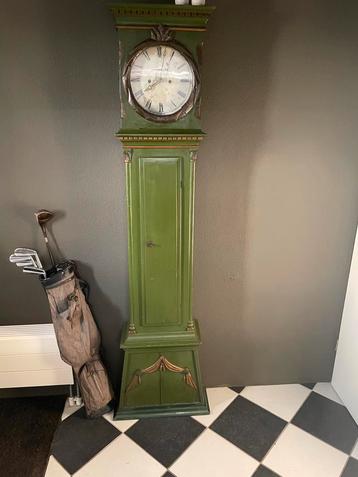 Antiek Staand Horloge beschikbaar voor biedingen