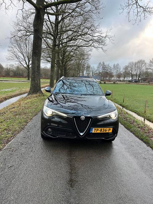 Alfa Romeo Stelvio 2.2 JTD AT 210pk AWD 2018 Zwart, Auto's, Alfa Romeo, Particulier, Stelvio, 4x4, ABS, Achteruitrijcamera, Adaptieve lichten