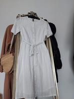 YAS katoenen witte midi  jurk met broderie anglaise maat XS, Verzenden, Wit, Zo goed als nieuw, Knielengte