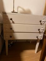 Superleuk wit houten nachtkastje vintage, Ophalen of Verzenden, Gebruikt, Hout, Minder dan 45 cm