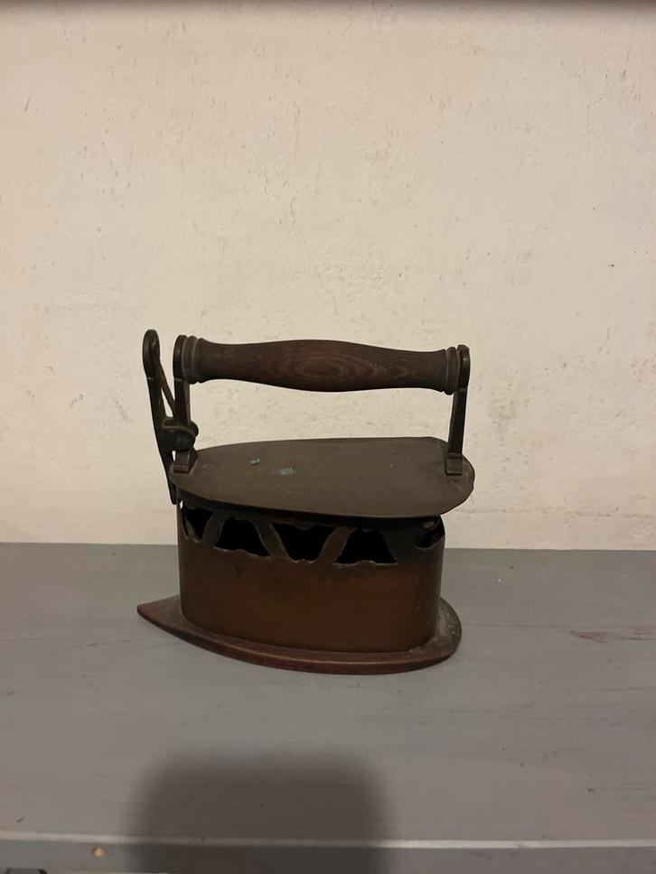 Antieke Kolenstrijkijzer, Antiek en Kunst, Antiek | Overige Antiek, Ophalen