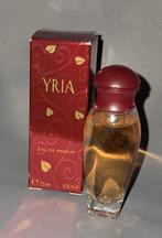 Volle parfum mini Yves rocher Yria + Doosje, Ophalen of Verzenden, Zo goed als nieuw, Miniatuur, Gevuld