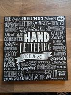 Handlettering Karin Luttenberg - Leer mooi schrijven!, Ophalen of Verzenden, Zo goed als nieuw, Karin Luttenberg
