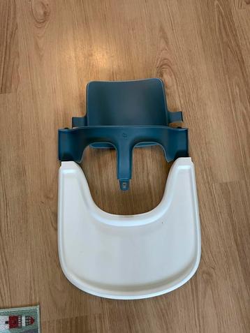 Stokke babyset blauw en wit tafelblad beschikbaar voor biedingen