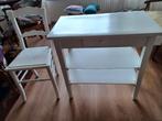 Vintage witte houten bijzet tafel en stoel, Huis en Inrichting, Ophalen, Gebruikt, Vintage, 75 cm of meer