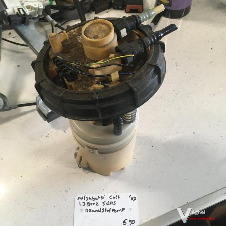 Mitsubishi Colt 1.3 benzine 2007 5 drs   Brandstofpomp, Auto-onderdelen, Brandstofsystemen, Gebruikt, Ophalen of Verzenden