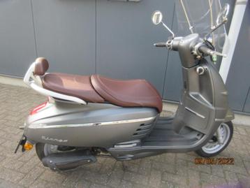 lederen zadel & duo zadel + sissybar Peugeot Django / wielen beschikbaar voor biedingen