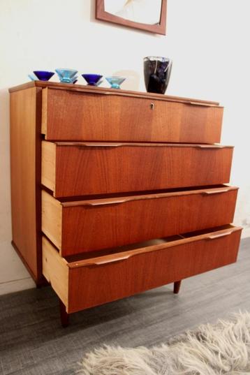 Deense jaren 50 ladekast in teak - groot - vintage design beschikbaar voor biedingen