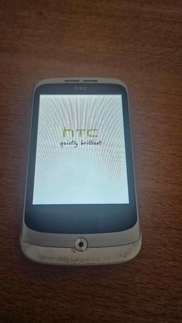Vintage mobiele telefoon HTC wildfire a333. kleur wit beschikbaar voor biedingen