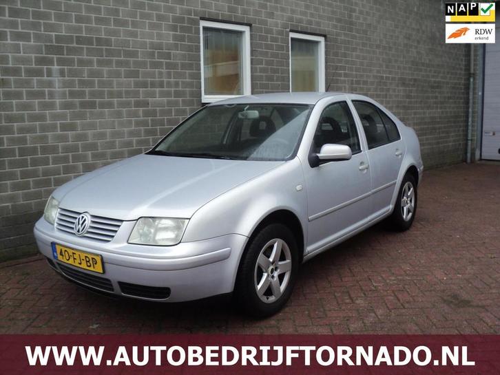 Volkswagen Bora 1.6 Highline airco bj2000, Auto's, Volkswagen, Bedrijf, Te koop, Bora, ABS, Airbags, Alarm, Boordcomputer, Centrale vergrendeling