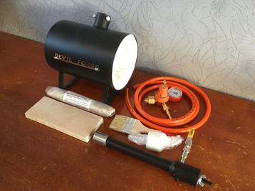 Smeedoven Devil Forge 1 brander beschikbaar voor biedingen